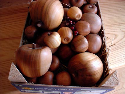 apfel1 Holzobst - Apfel - natur