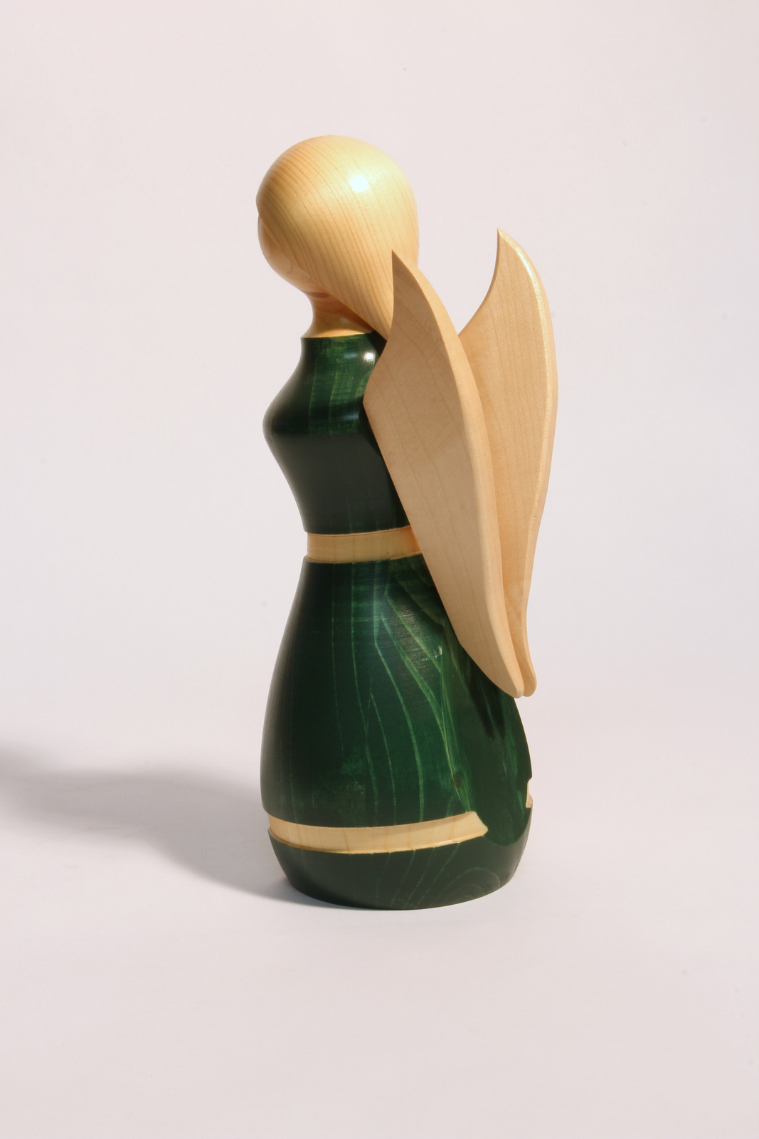 Engel grün  - Holzfigur gedrechselt