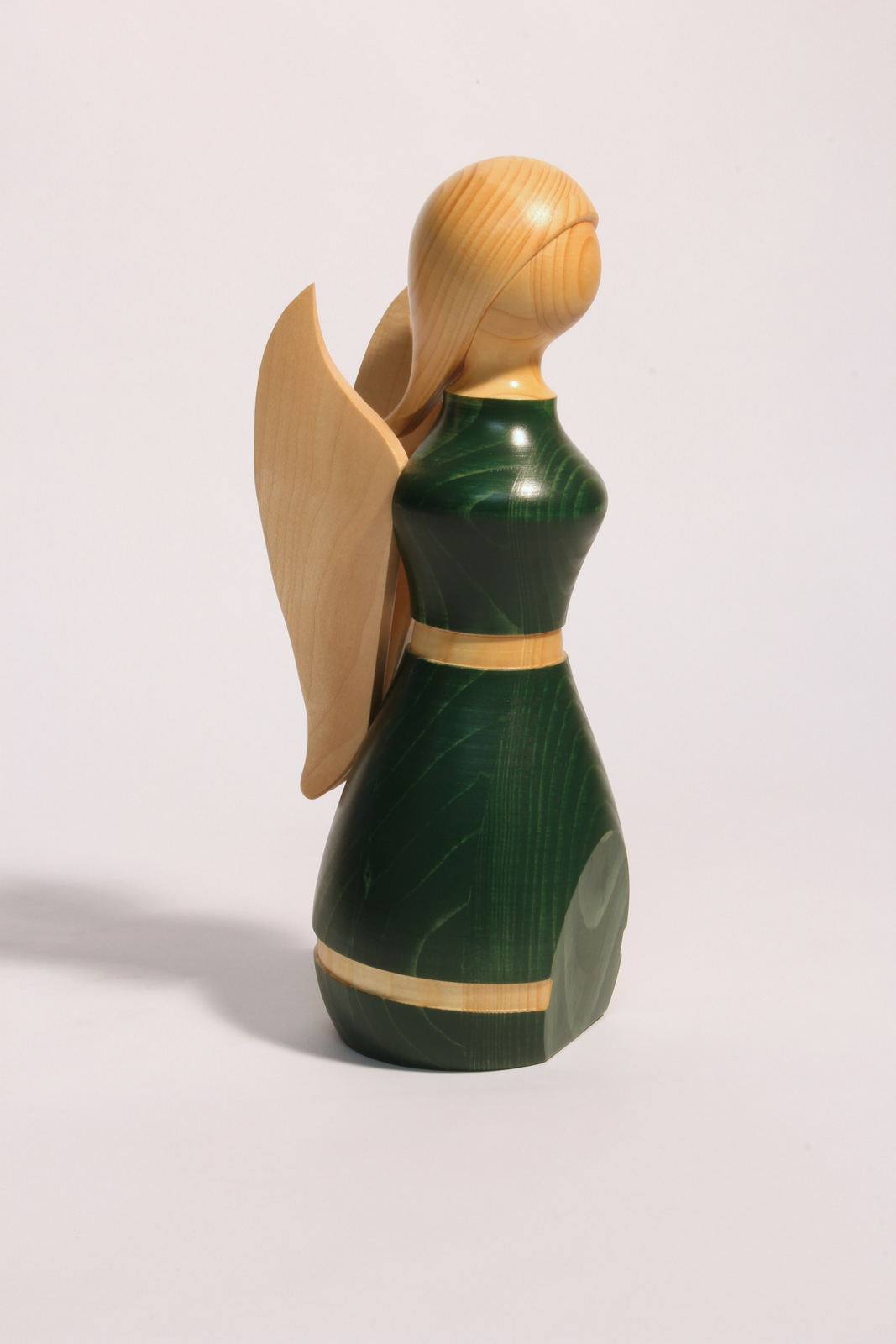 Engel grün  - Holzfigur gedrechselt