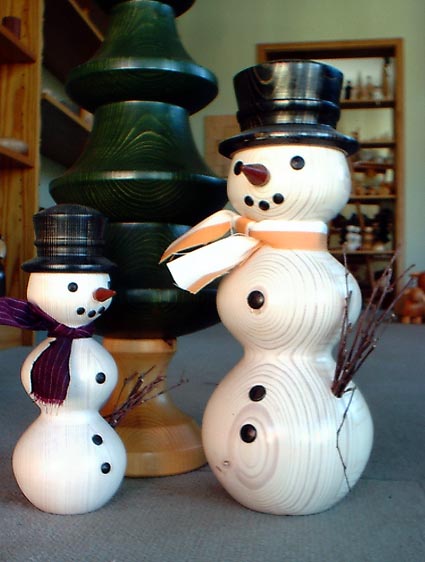 Schneemann weiss - Holzfigur gedrechselt