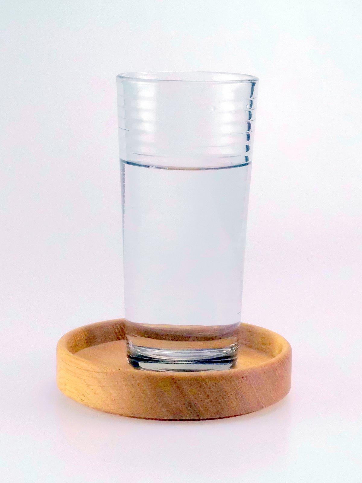 Untersetzer  mit Glas