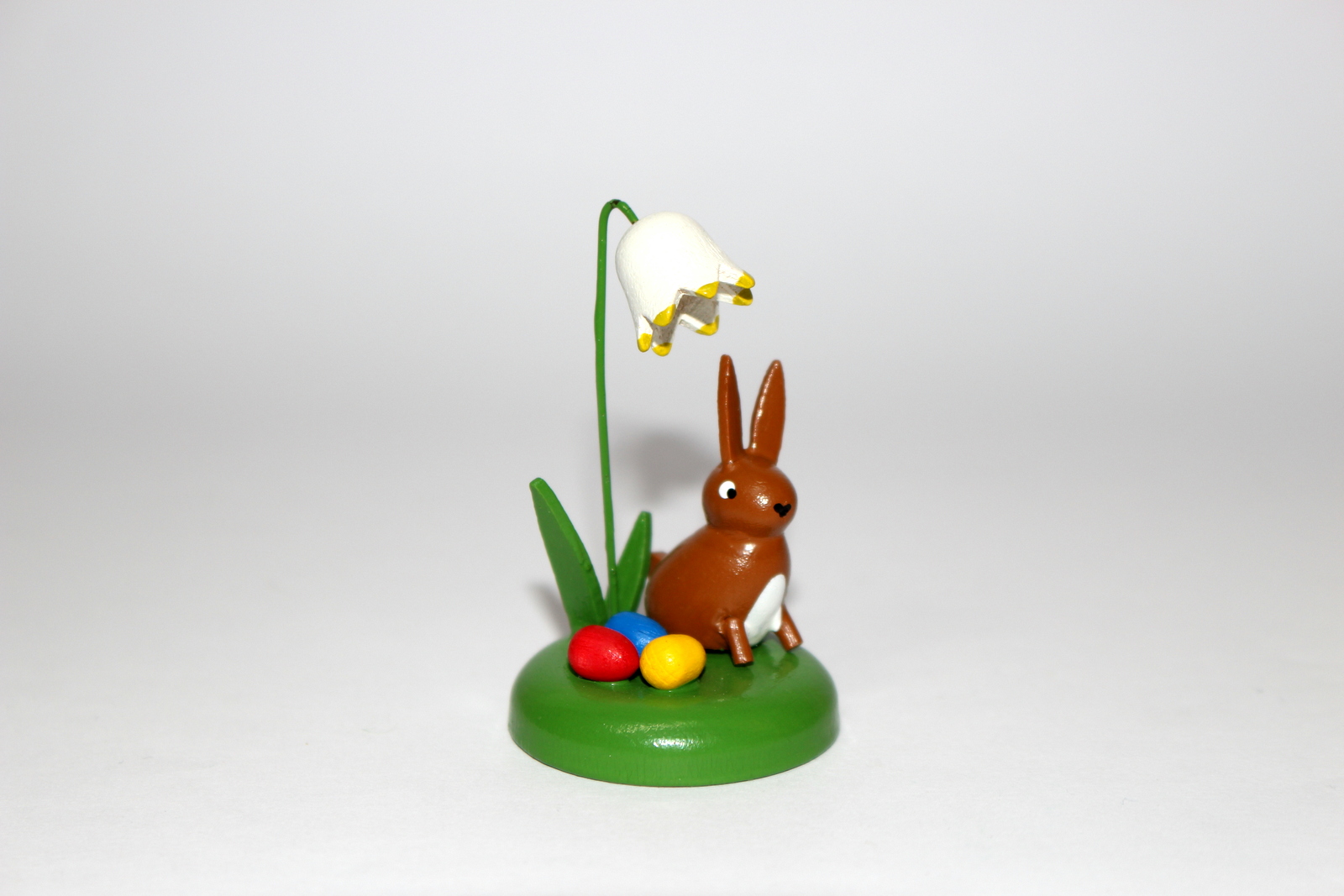 Ostersockel Häschen mit Blume